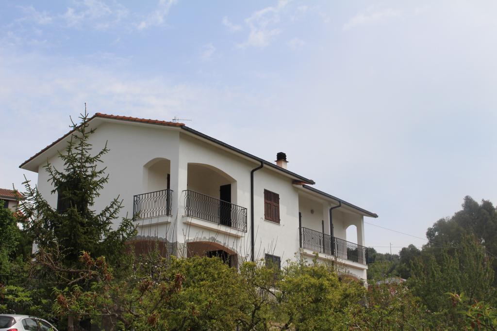 House In Caramagna Apartment Imperia Phòng bức ảnh